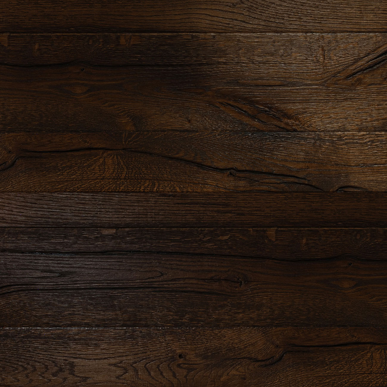 Piper Rise chestnut oak wall cladding with rich wood grain.