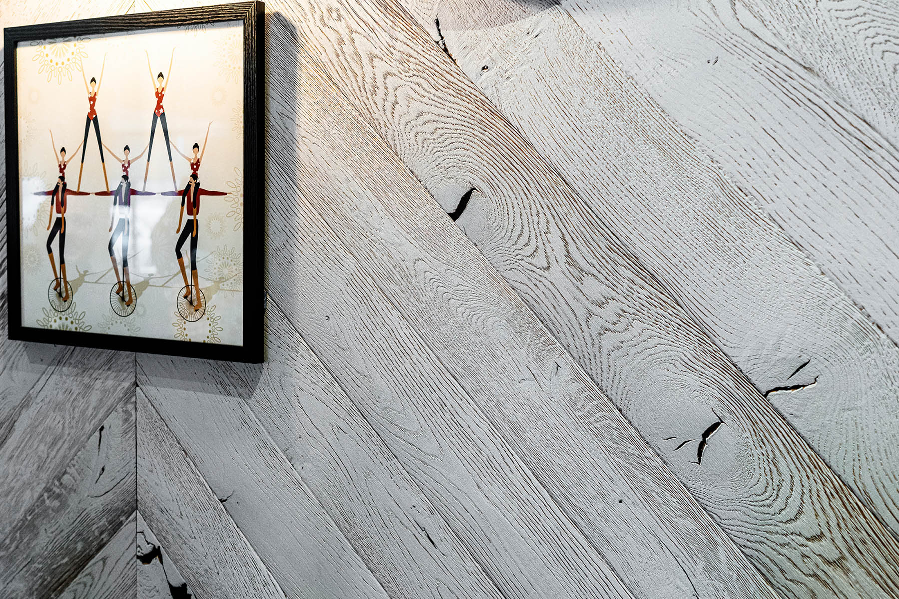 Diagonal oak wall cladding in Hungry Horse hospitality interior