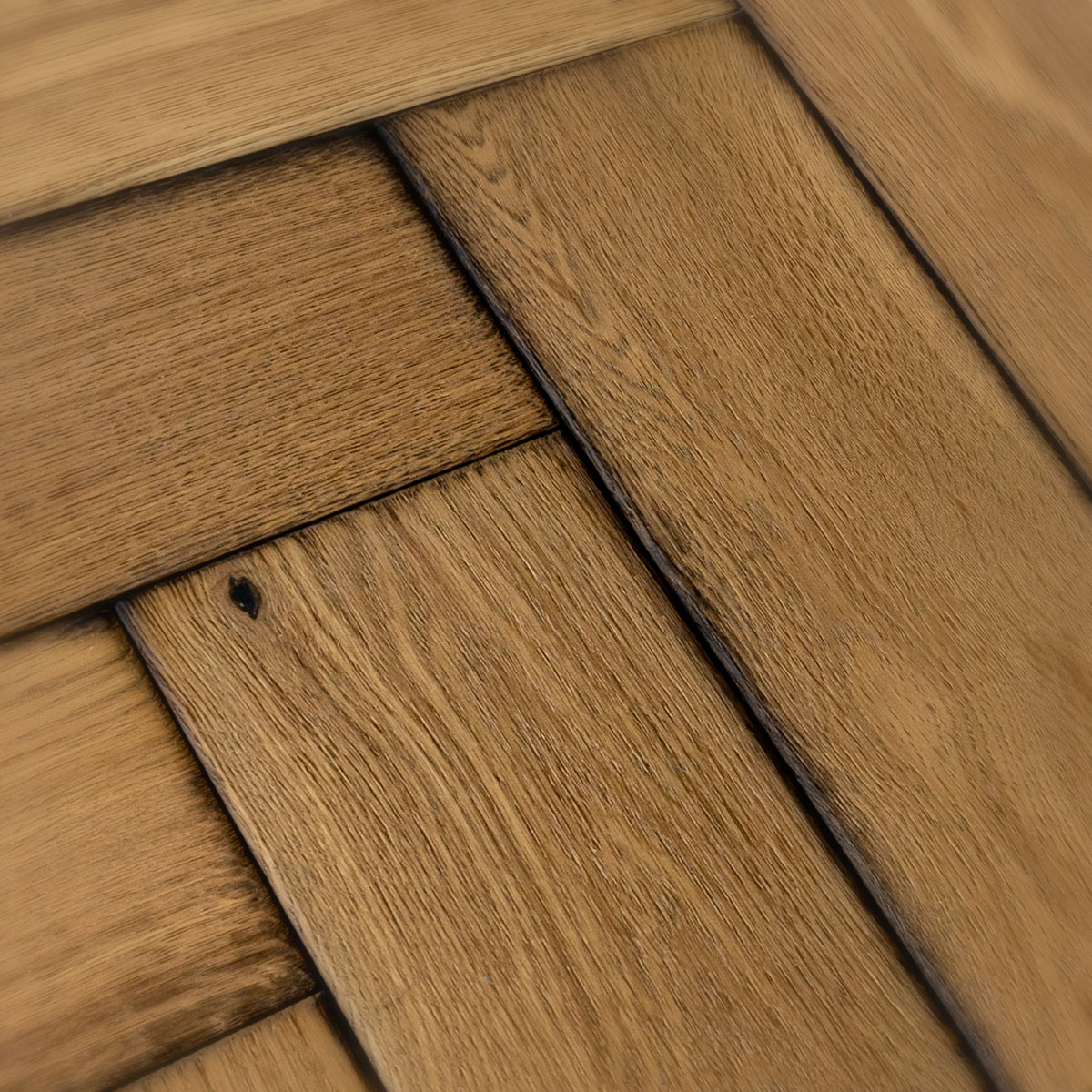 Thornbridge Herringbone - Engineered Cobbled Edged Oak Floor