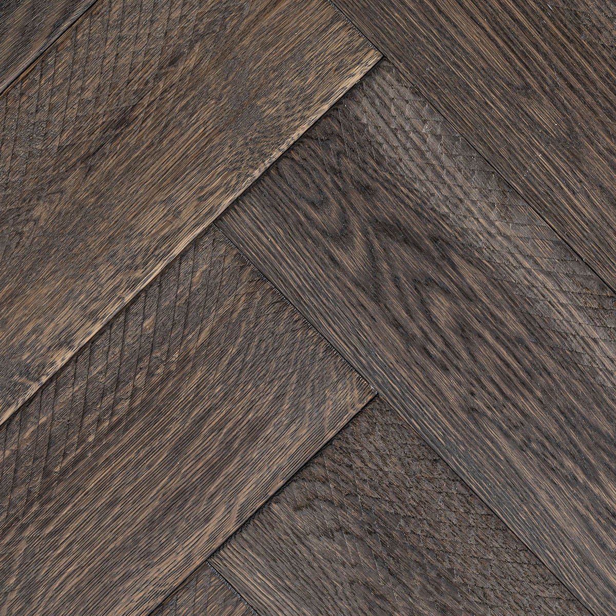 eldertree Herringbone - Engineered Cobbled Edged Oak Floor