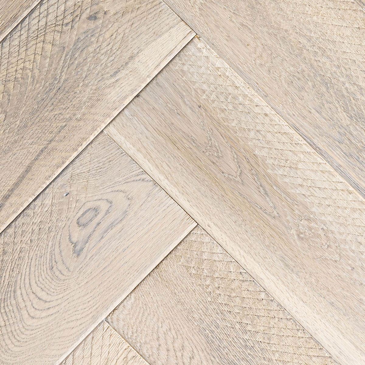 Pinewood Herringbone - Engineered Cobbled Edged Oak Floor