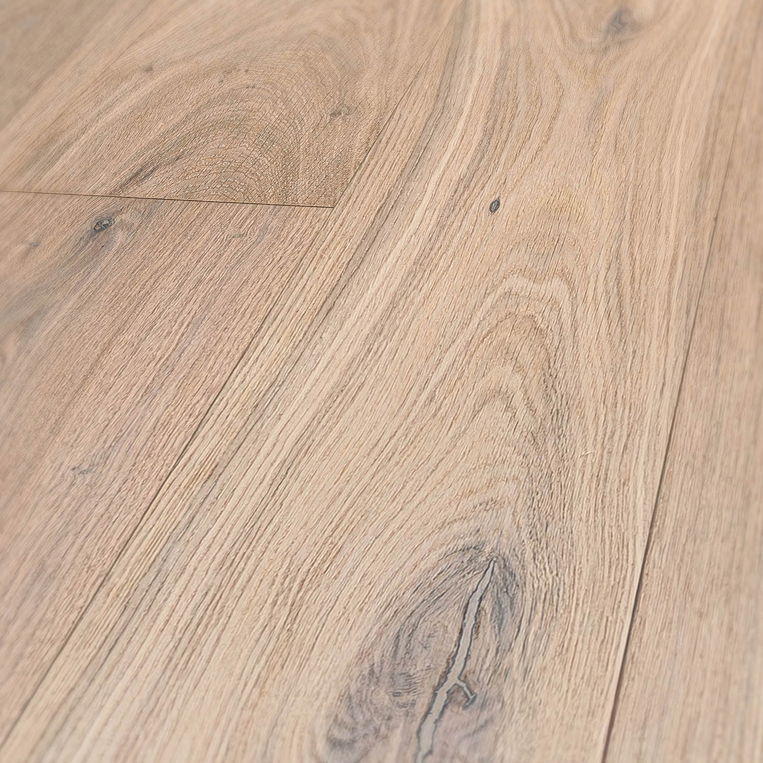 Benton Street - Brushed Rustic Grade Oak 14mm Thick